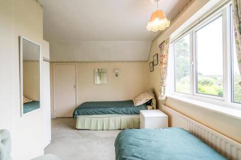Bedroom (2).jpg