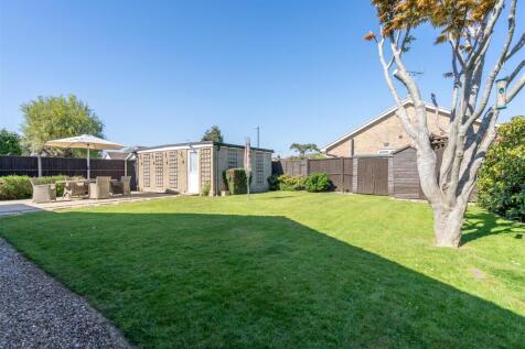 Rear Garden 1 - 8 Blondell Drive.jpg