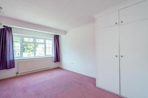 Bedroom 1.jpg