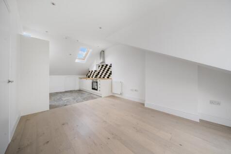 Living Area/Kitchen