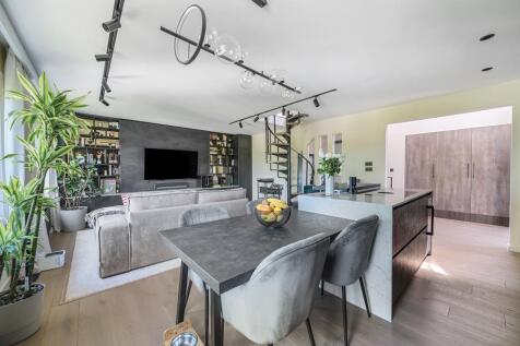 Reception Room / Dining