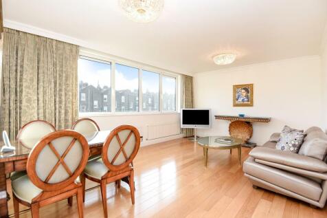 Living/Dining Area