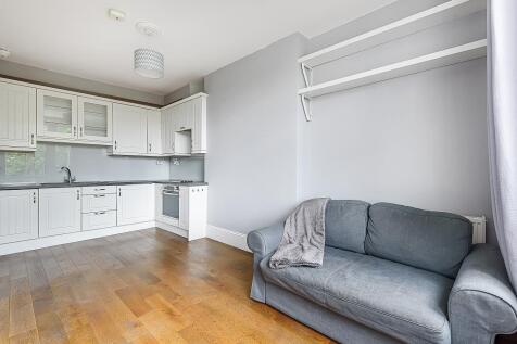 Reception/Kitchen