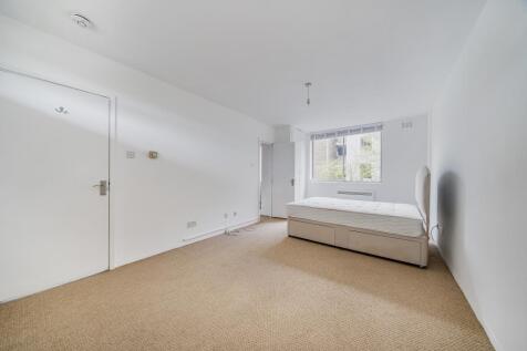 Reception/Bedroom