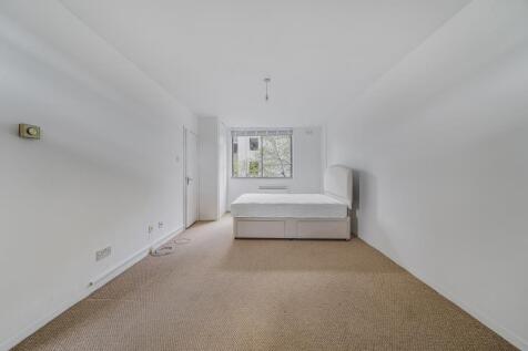 Reception/Bedroom