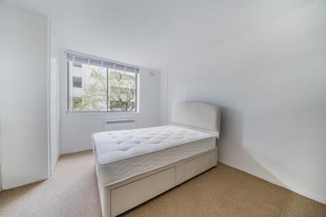 Reception/Bedroom