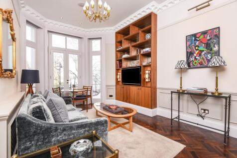 Reception Room (shot 3)