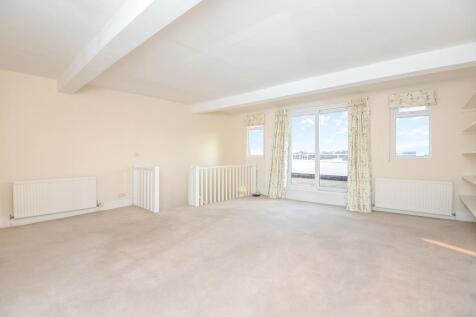 Reception Room (shot 1)