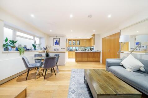 Reception Room/Kitchen