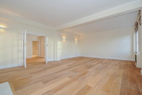 Reception Room (shot 2)