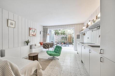 Reception Room/Kitchen