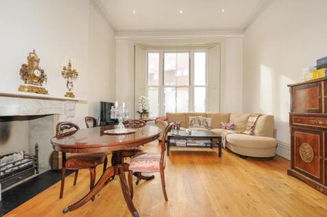 Reception Room (shot 3)