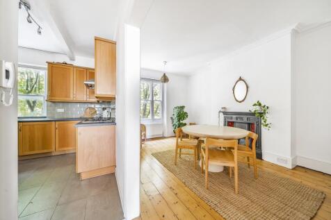 Kitchen/Dining Area