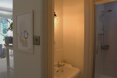 ENSUITE.jpg