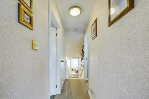 CAM02964G0-PR0294-STILL008.jpg