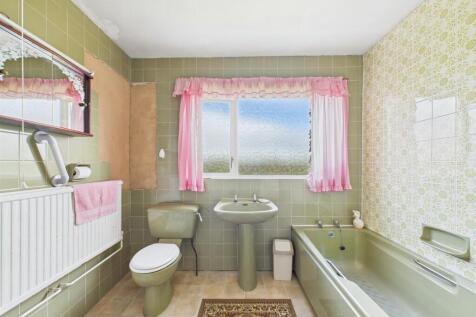 CAM02964G0-PR0358-STILL026.jpg