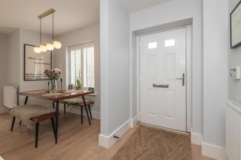 26 - 6 North Light Place BD22 8FD.jpg