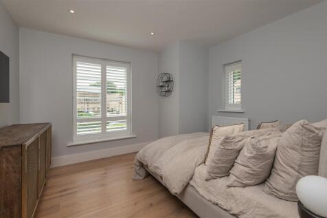 44 - 6 North Light Place BD22 8FD.jpg