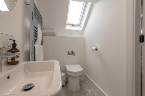 66 - 6 North Light Place BD22 8FD.jpg
