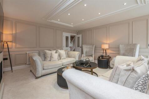 72 - 9 Hazel Fold BD13 2FE.jpg