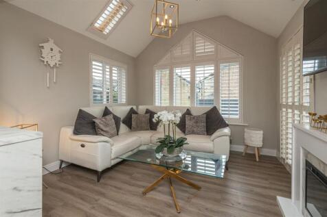 46 - 9 Hazel Fold BD13 2FE.jpg