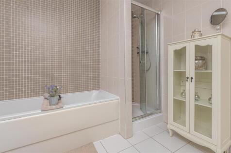 108 - 9 Hazel Fold BD13 2FE.jpg