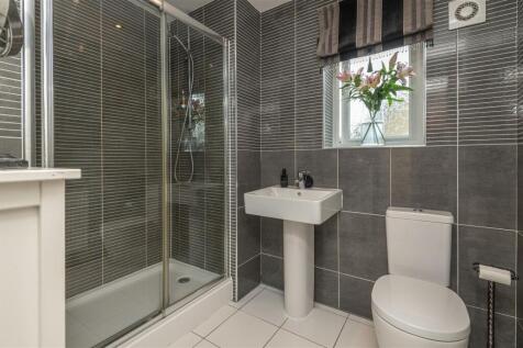 81 - 9 Hazel Fold BD13 2FE.jpg