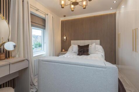 86 - 9 Hazel Fold BD13 2FE.jpg