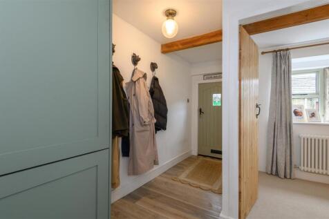 17 Hubberton entrance.jpg