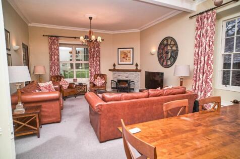 Dining Lounge