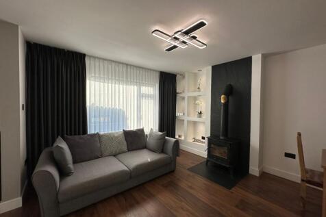 Dining Lounge