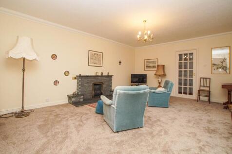 Dining Lounge