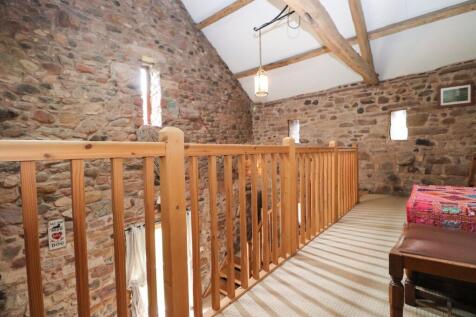 Mezzanine Galleried Landing