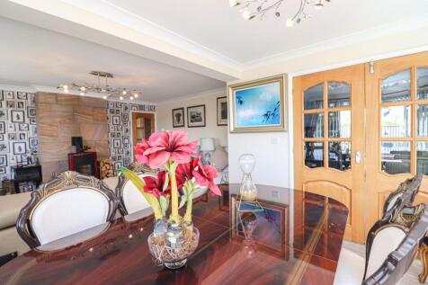 Dining Lounge