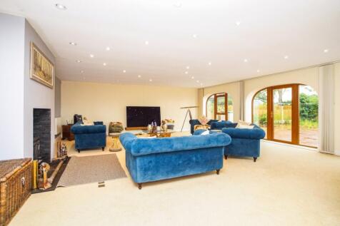 Dining Lounge