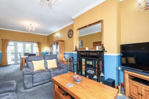 Dining Lounge
