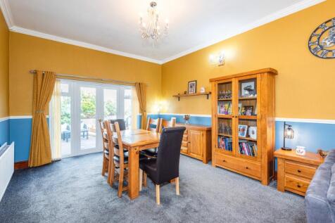 Dining Lounge