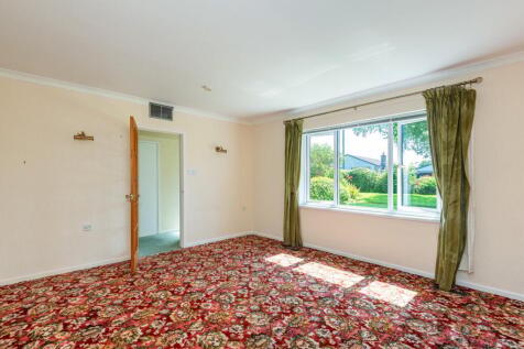 Dining Lounge
