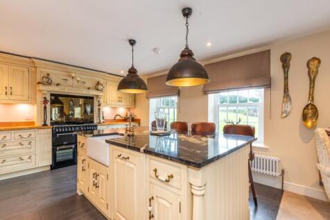 Dining Kitchen Area