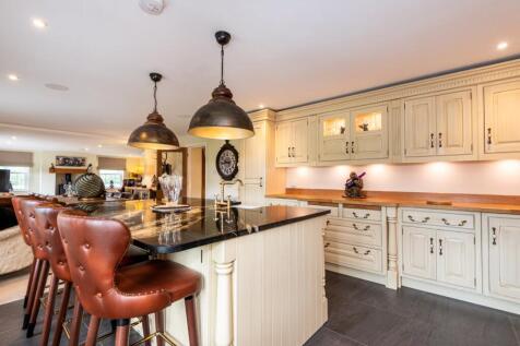Dining Kitchen Area