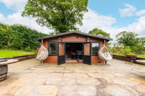 Outdoor Bar