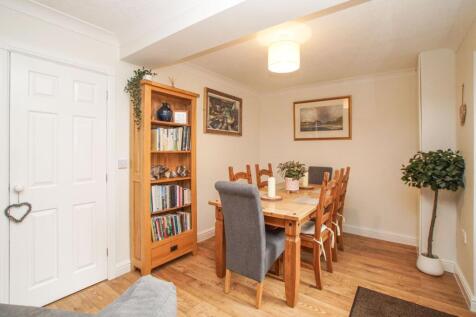 Dining Lounge