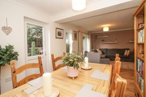 Dining Lounge