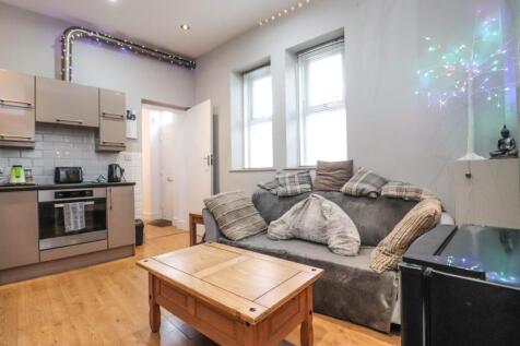 Open-plan Lounge/Kitchen