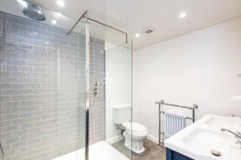 Master En-Suite Shower Room