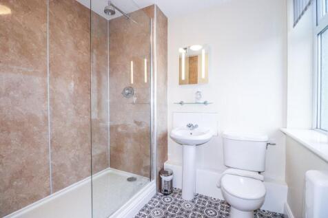 En-Suite Shower Room 2