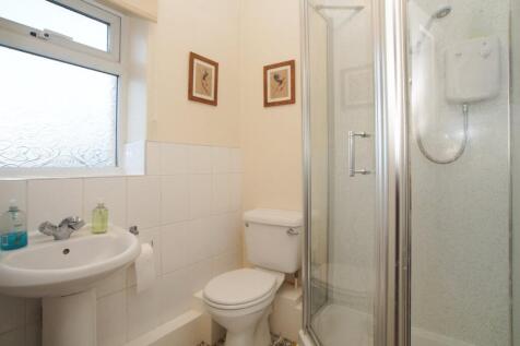 En-Suite Shower Room 3