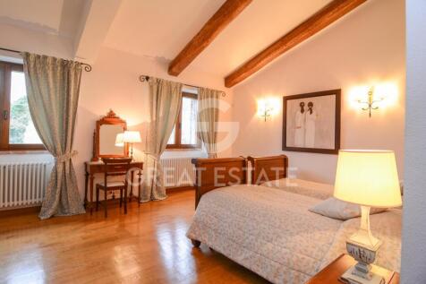 Interno