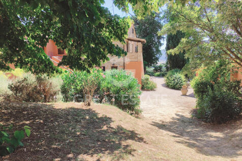 Esterno