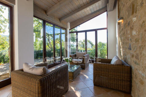 Interno